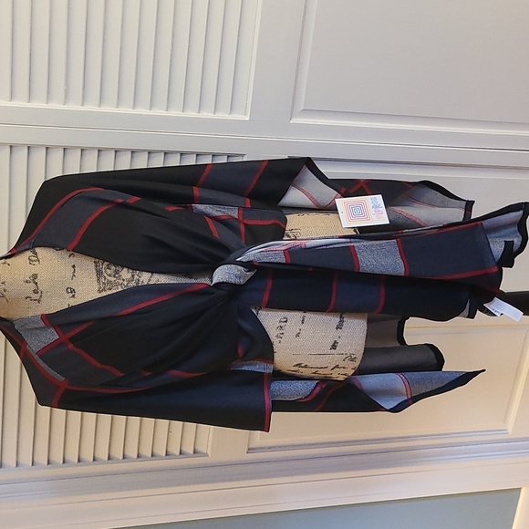 🌟HP🌟LuLaRoe Kaftan Savannah - S/M NWT - Picture 4 of 13